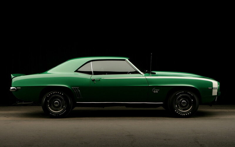 Green Muscle Car — Dramatic, Photograph, Tires