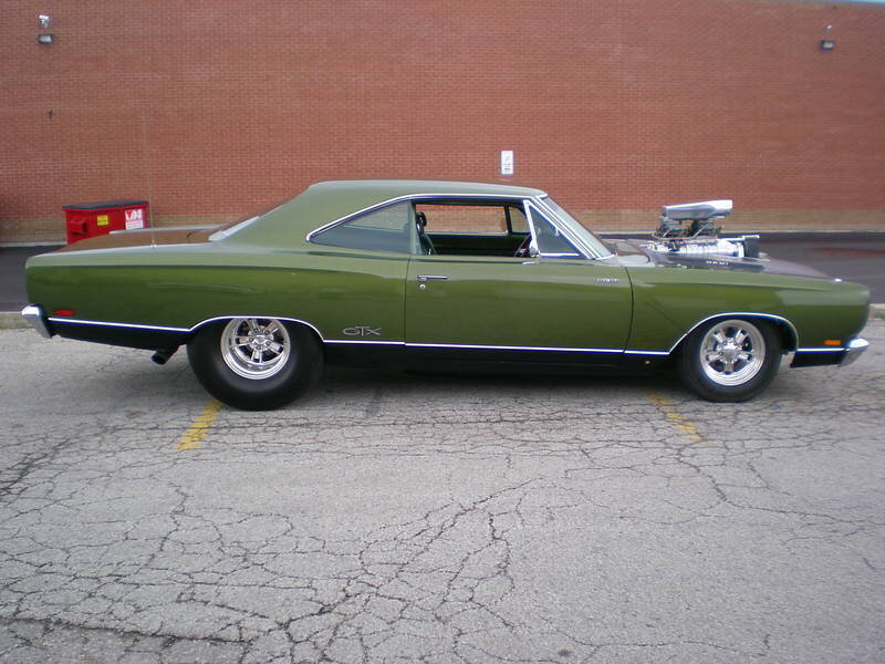 Green Muscle Car — Static