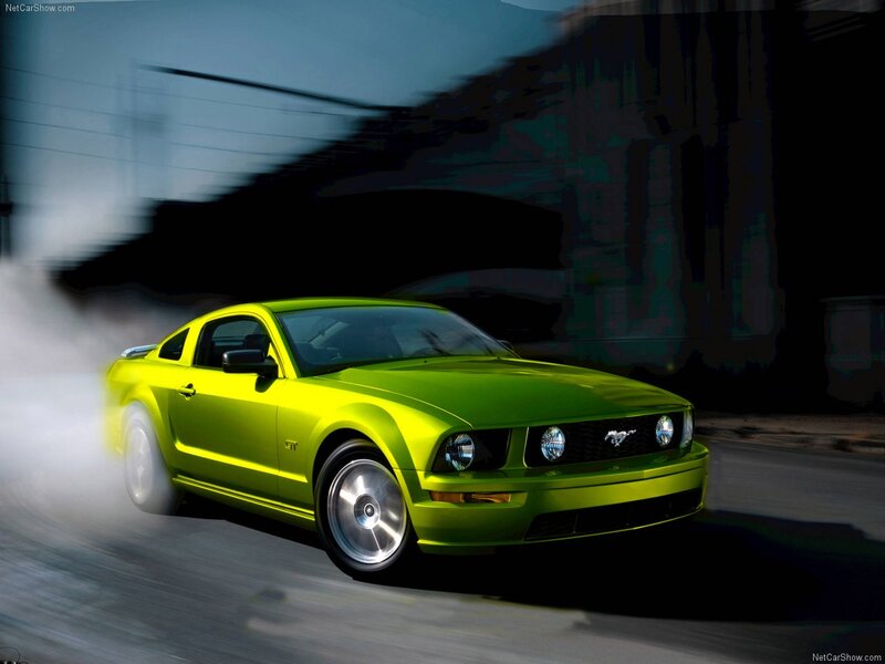 Green Mustang Car — Dynamic