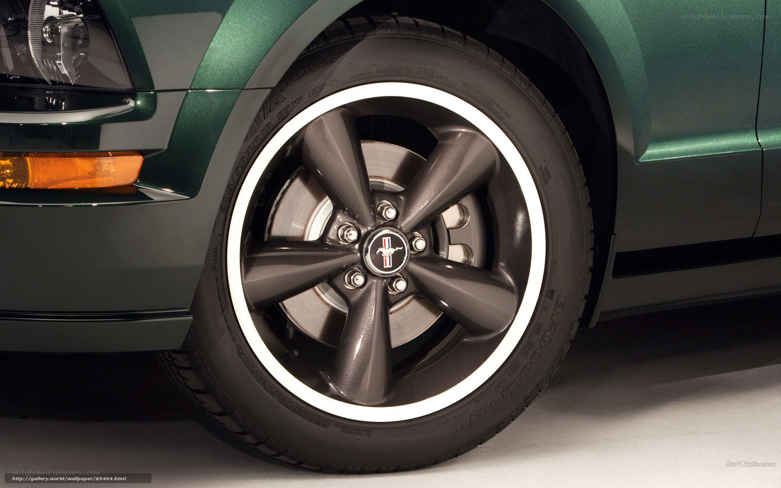 green mustang wheel close-up