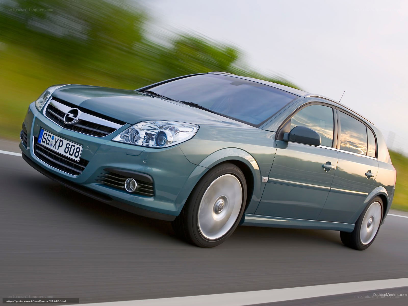 green opel astra station wagon