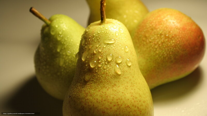 Green Pears with Water Droplets — Yellow
