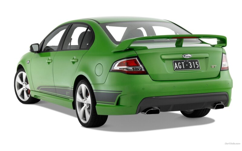 Green Performance Sedan — Neutral