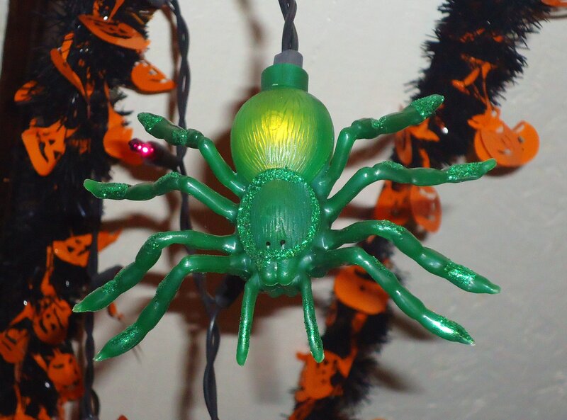 Green Plastic Spider Light