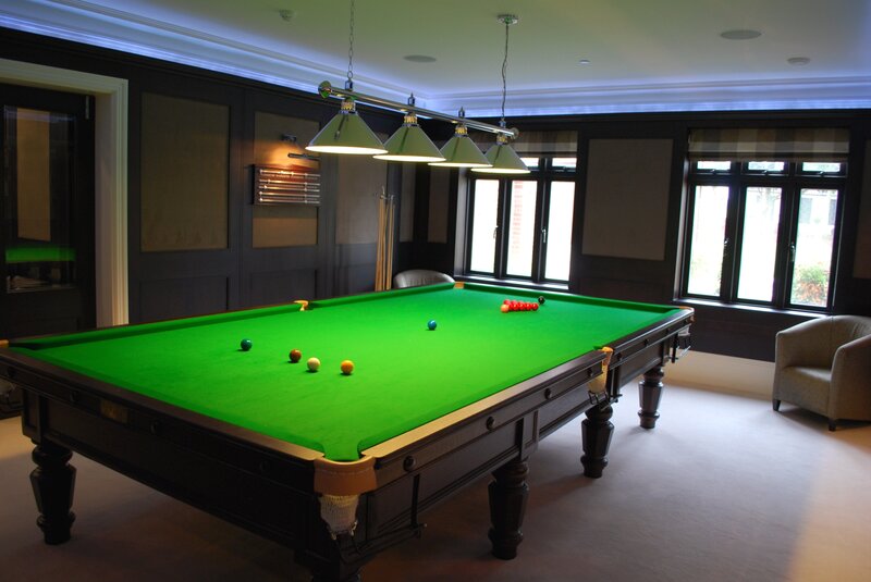 Green Pool Table — Calm