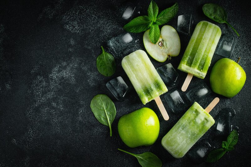 Green Popsicles with Apples