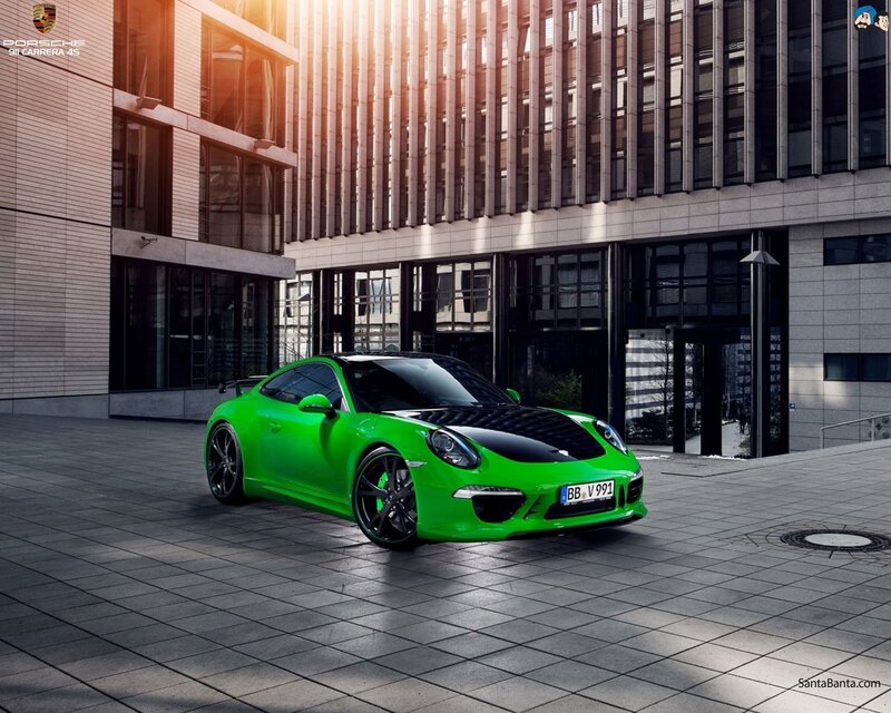 Green Porsche 911 Carrera