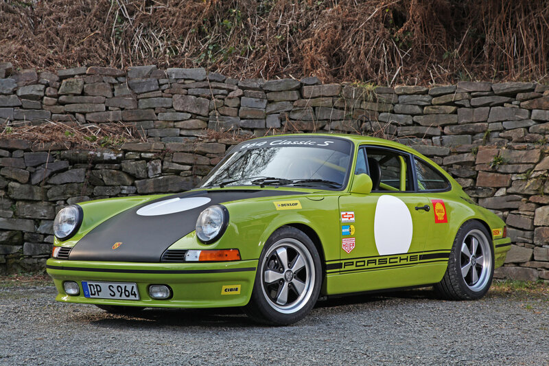 Green Porsche 911 — Lime Green, Calm