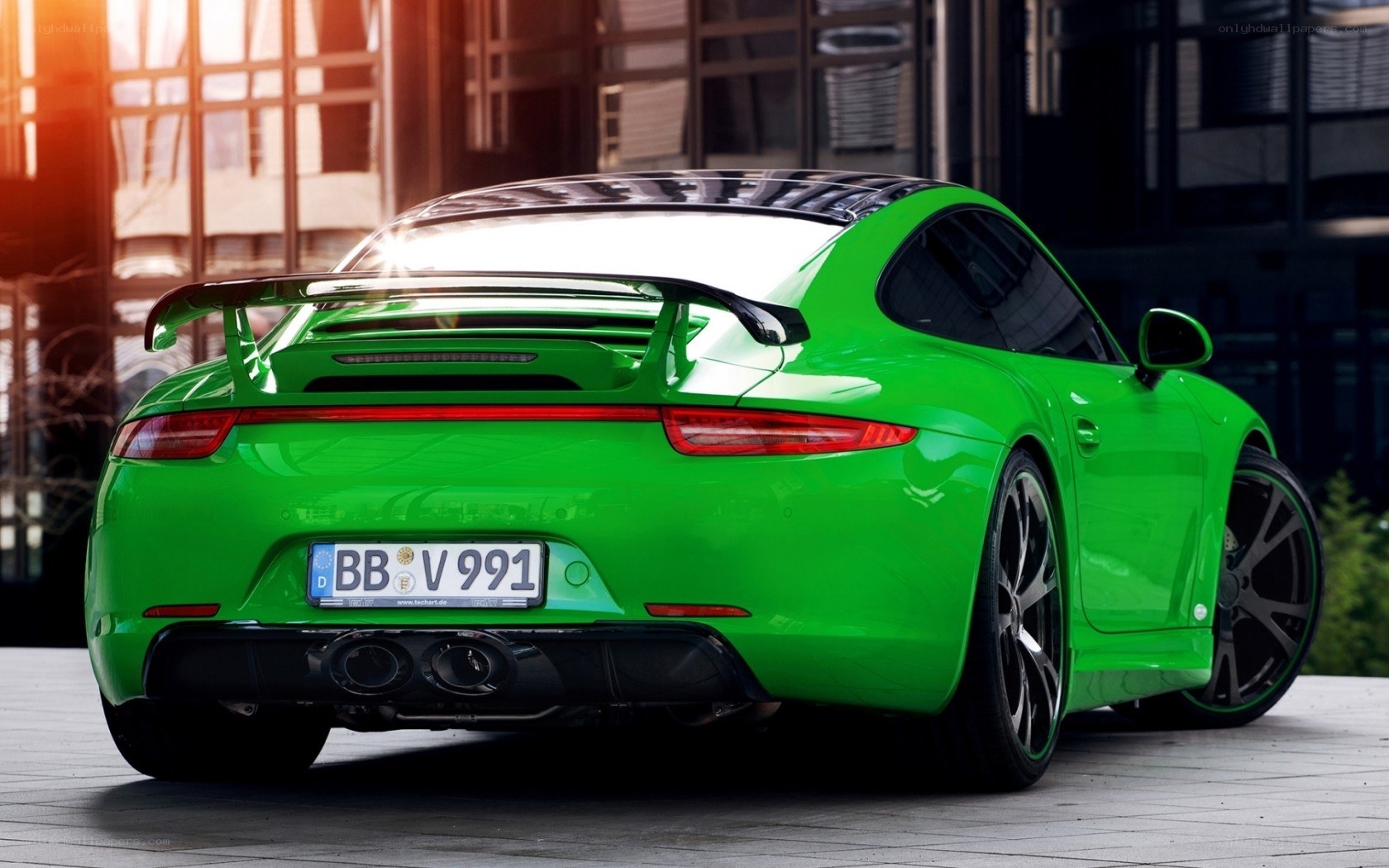 Green Porsche 911 rear view