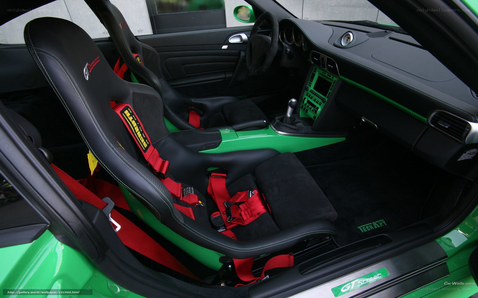 Green Porsche GT interior