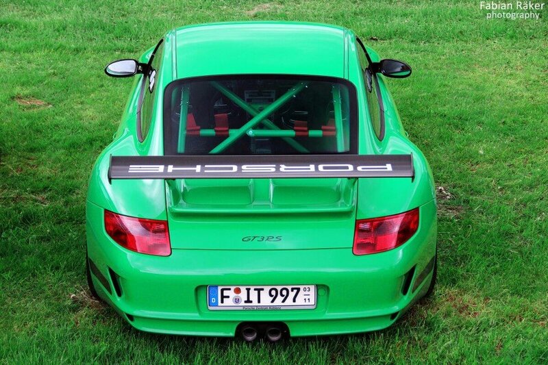 Green Porsche GT3 RS rear view