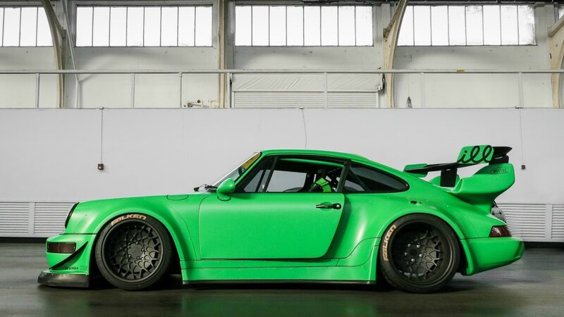 Green Race Car — Static, Photograph, Tire