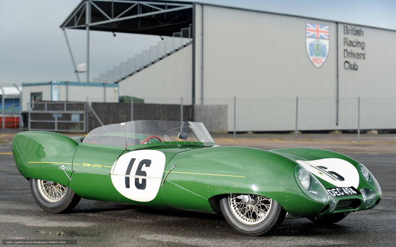 Green Racing Car — Calm, Photograph