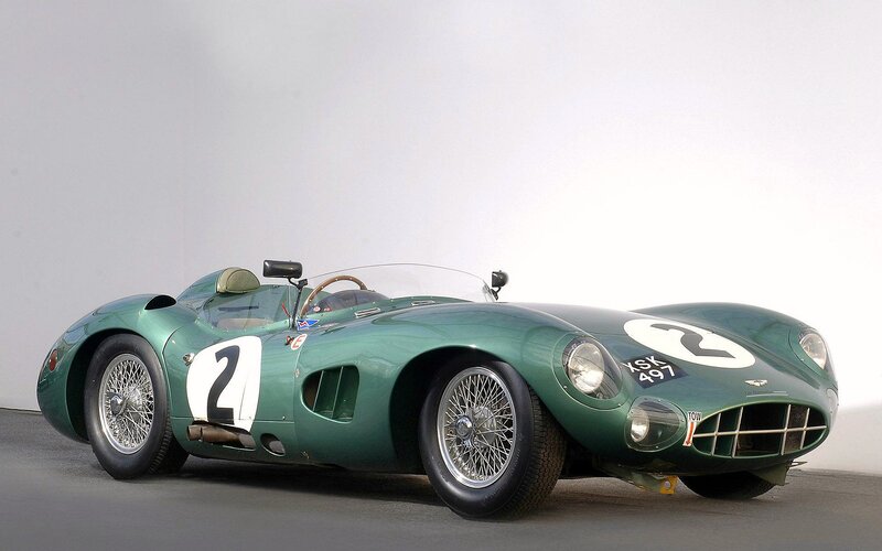 Green Racing Car — Neutral, Photograph