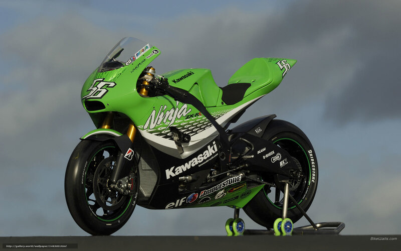 Green Racing Motorcycle — Dramatic