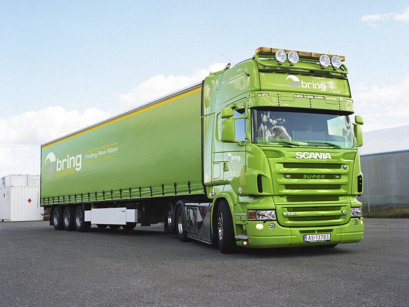 Green Scania truck with Bring Logistics branding