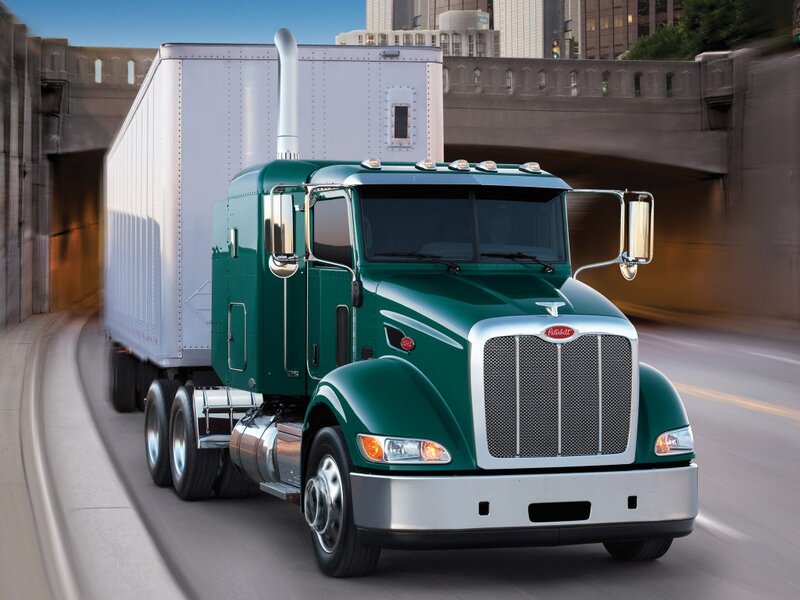 Green Semi-truck — Dynamic