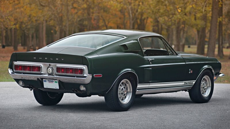Green Shelby GT500KR muscle car