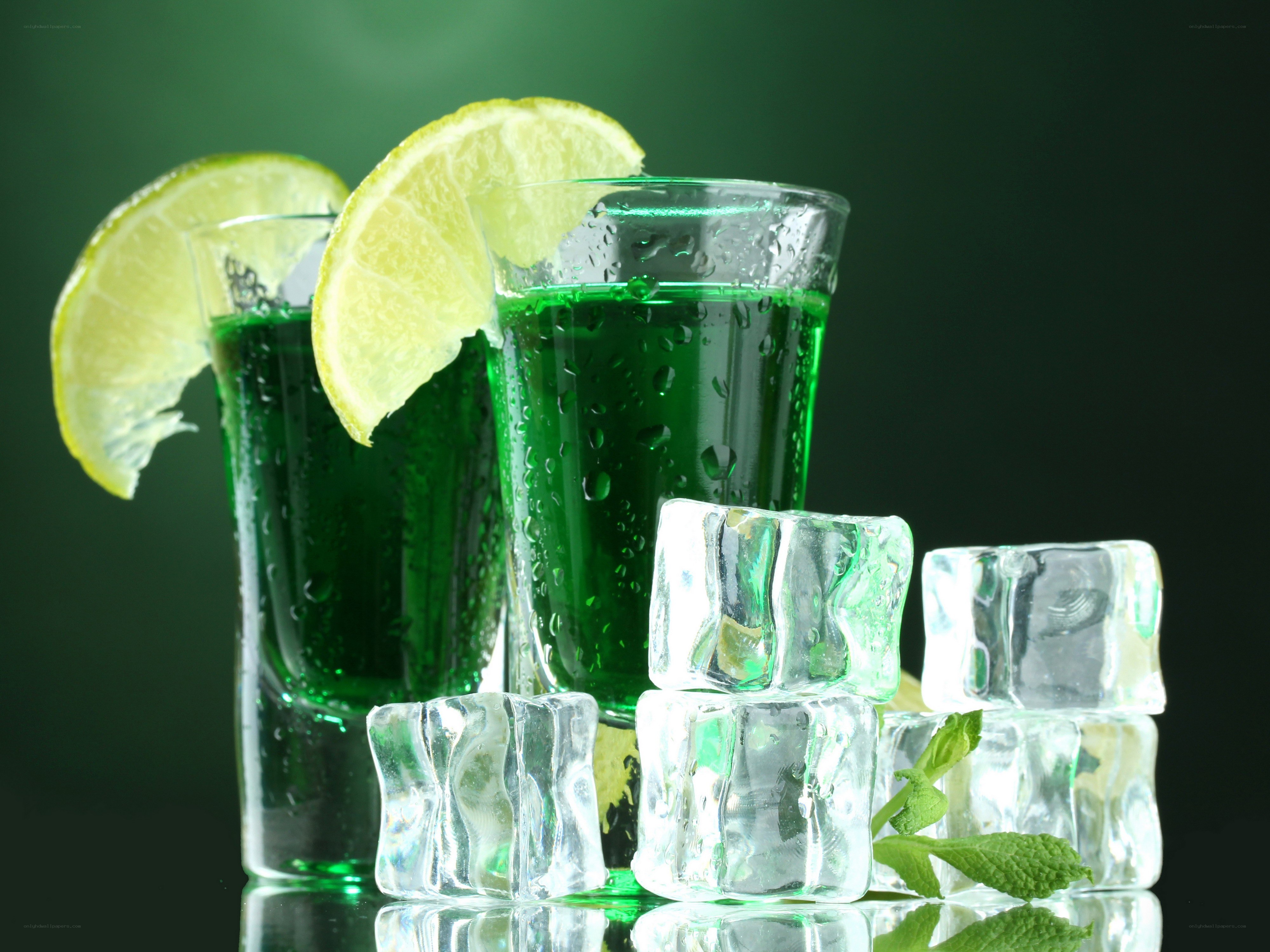 Green shots with lime and ice