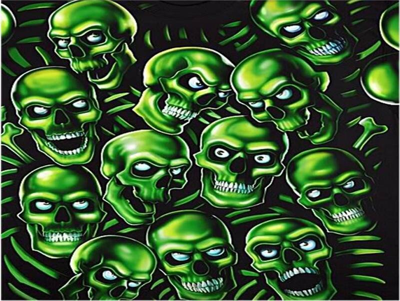 green skulls pattern