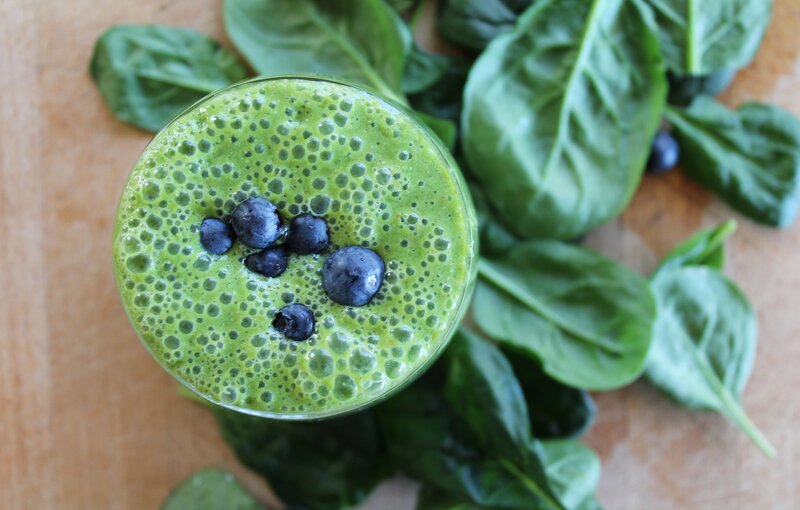 Green Smoothie with Blueberries