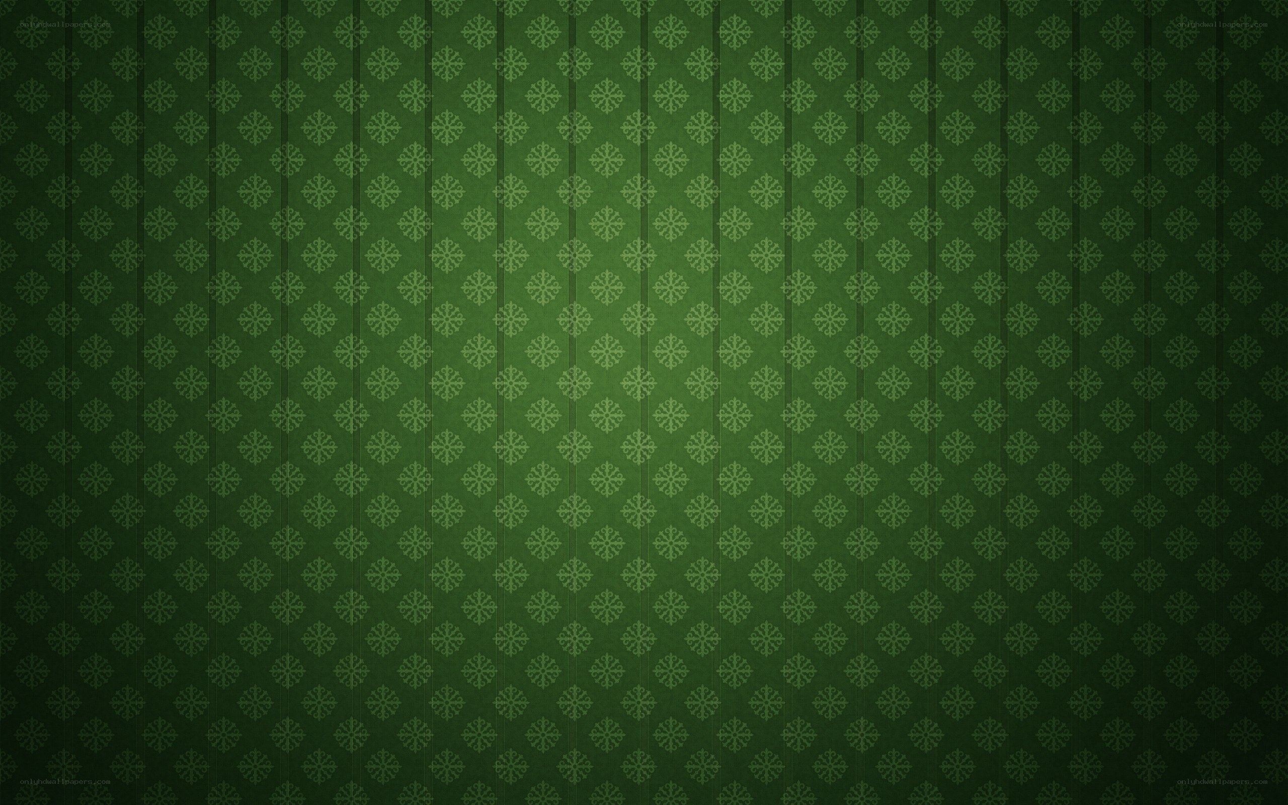 green snowflake pattern