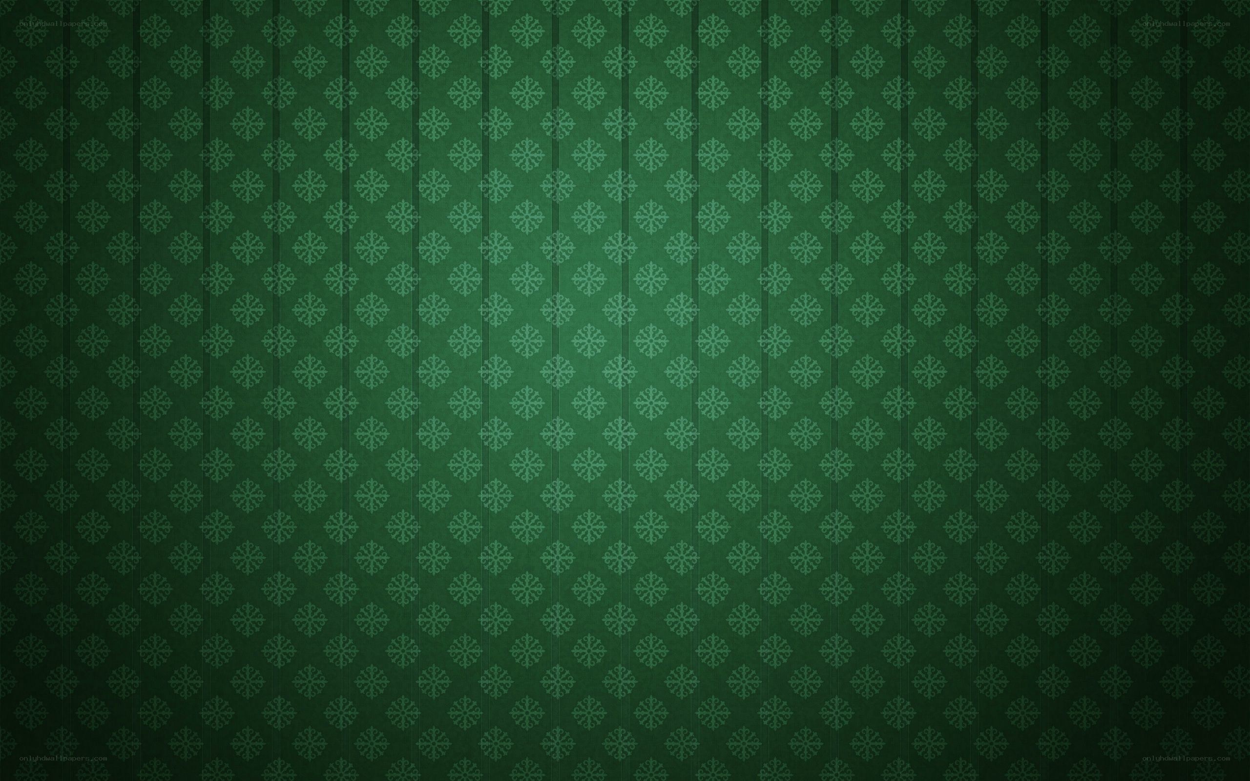 green snowflake pattern