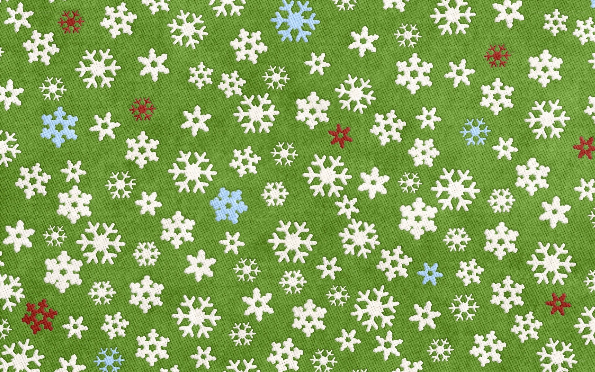 green snowflake pattern