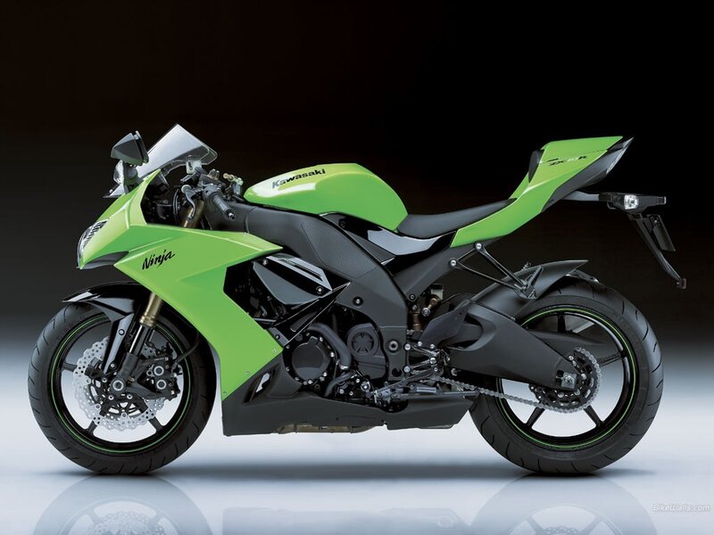 Green Sport Motorcycle — Dramatic, Photograph, Seat, Windshield