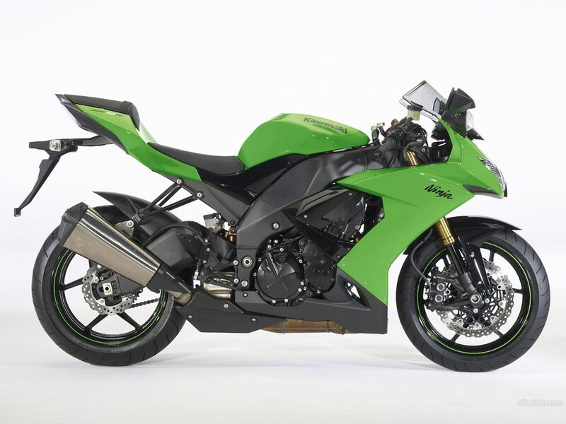 Green Sport Motorcycle — Neutral, Photograph, Exhaust Pipe, Windshield, Disc Brakes