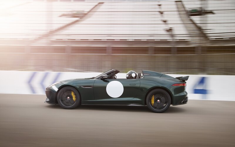 Green Sports Car — Dynamic, Photograph