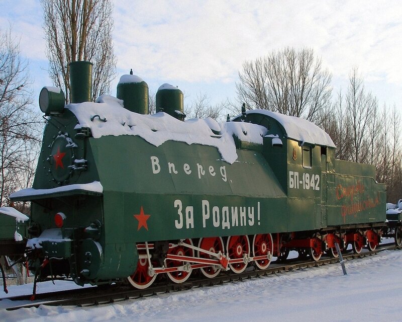 Green Steam Locomotive — Cold
