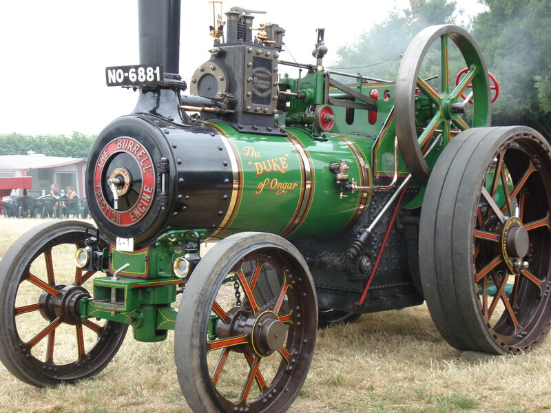 Green Steam Traction Engine — Calm