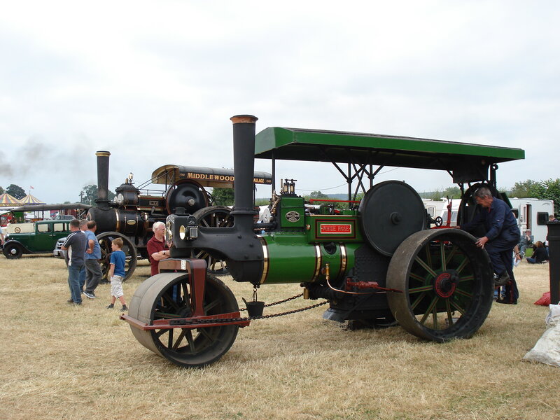 Green Steam Traction Engine — Outdoor