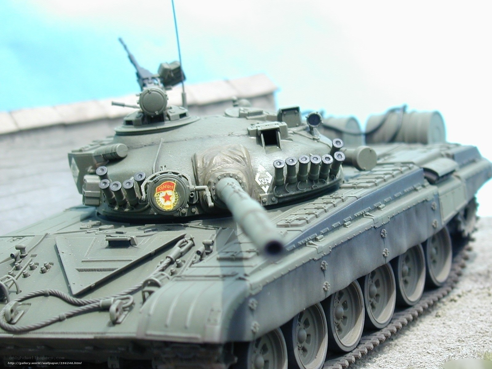 green tank model display