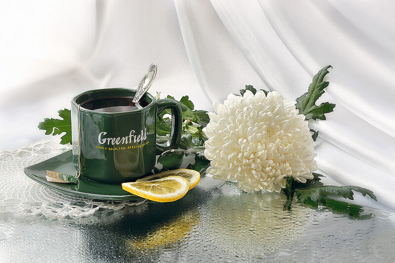 Green Tea Cup with Lemon — Serene