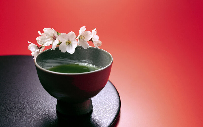 Green Tea in Bowl — Red, Serene