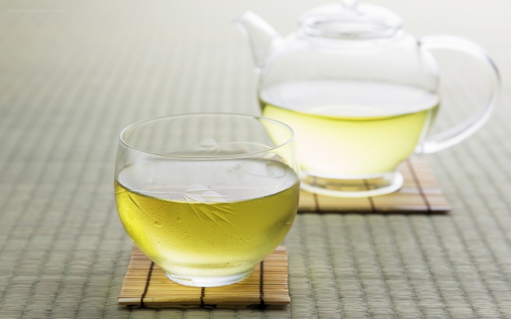 Green tea in glassware