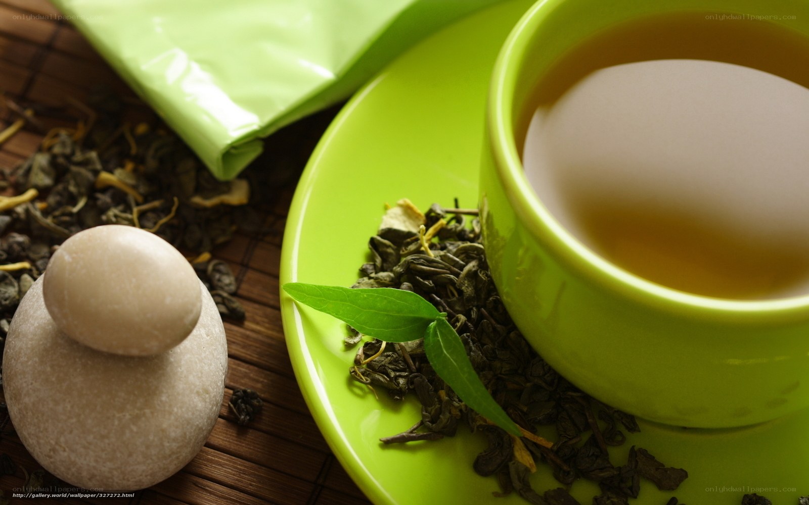 Green tea with stones