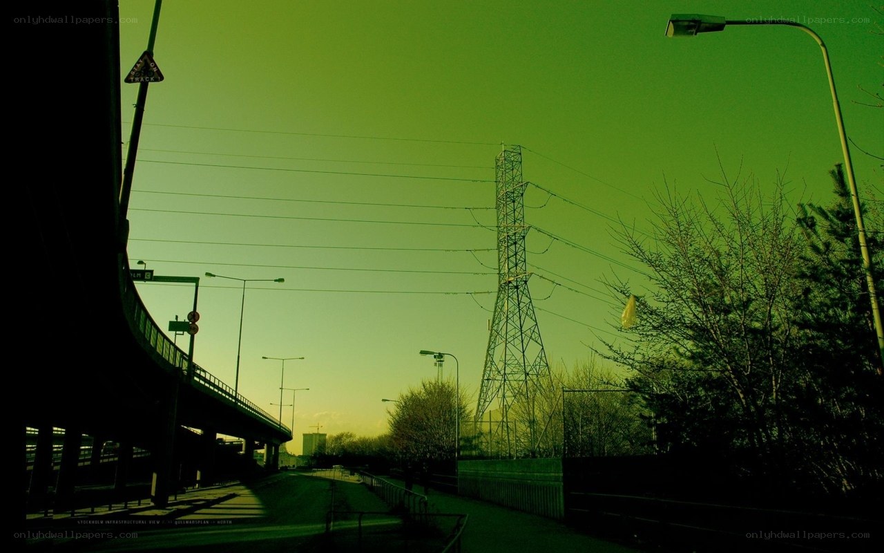 Green-tinted urban infrastructure