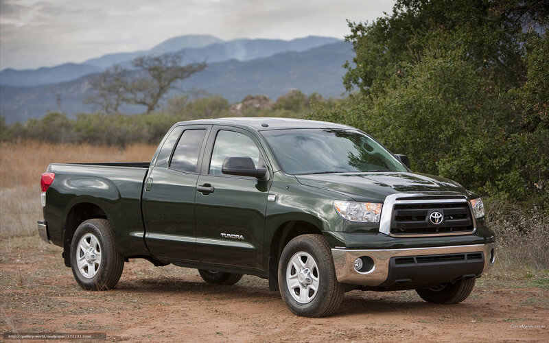 Green Toyota Tundra pickup truck