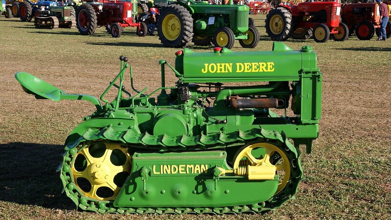 Green Tractor on Grass — Outdoor
