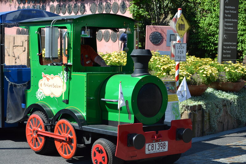 Green Train Engine — Bright