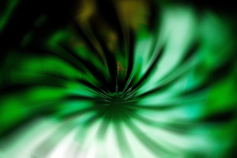 Green Tunnel Pattern — Dynamic