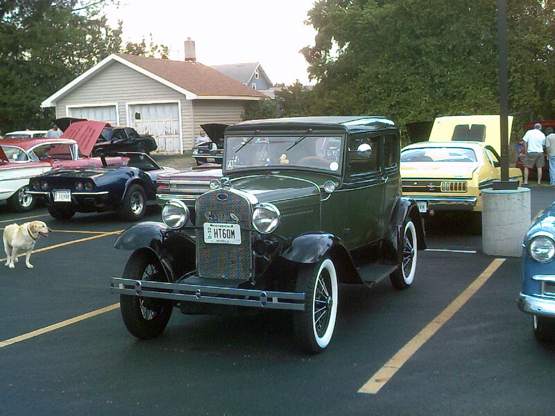 Green Vintage Car — Black