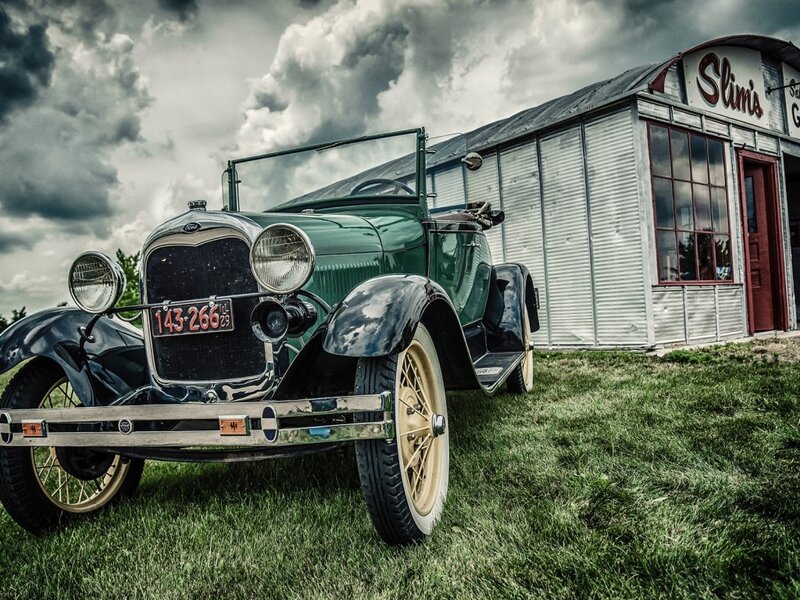Green Vintage Car — Dramatic, Photograph, Building