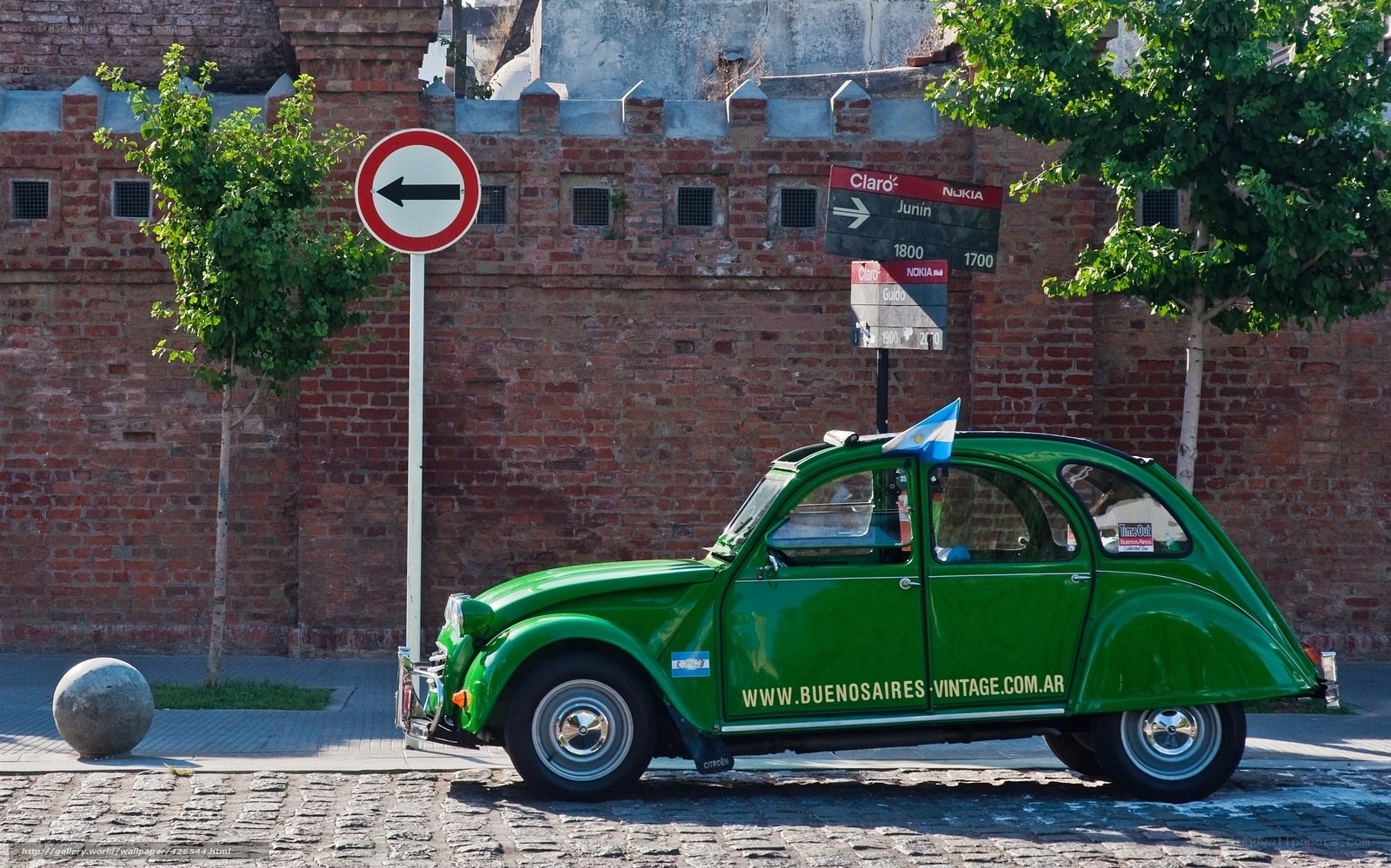Green vintage car in Buenos Aires