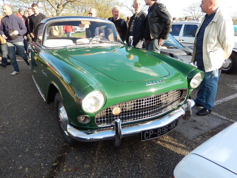 Green Vintage Car — Outdoor, Afternoon, Photograph, People, Car Show