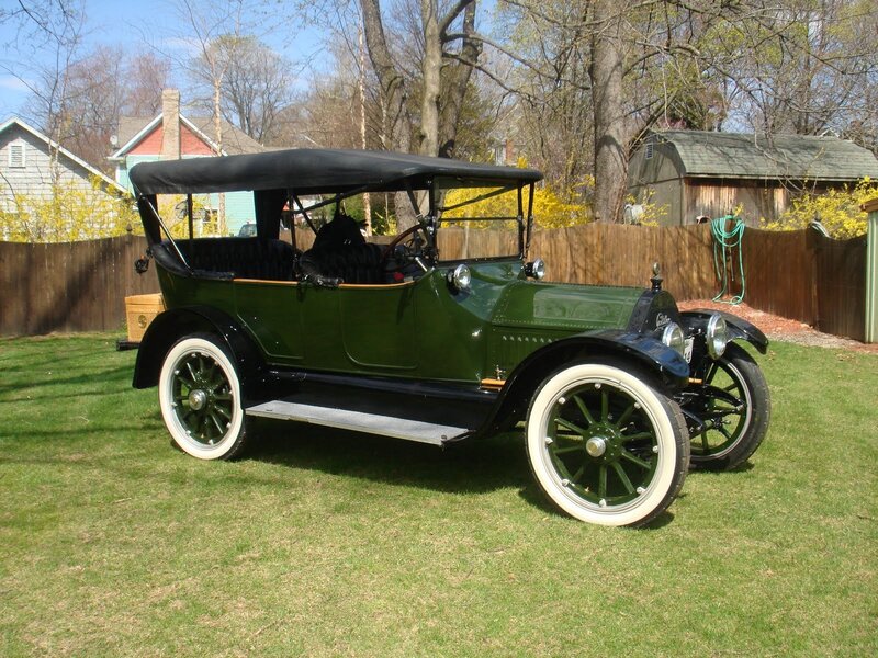 Green Vintage Car — Serene