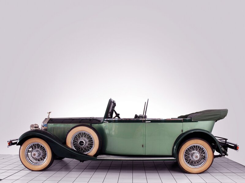 Green Vintage Convertible — Neutral